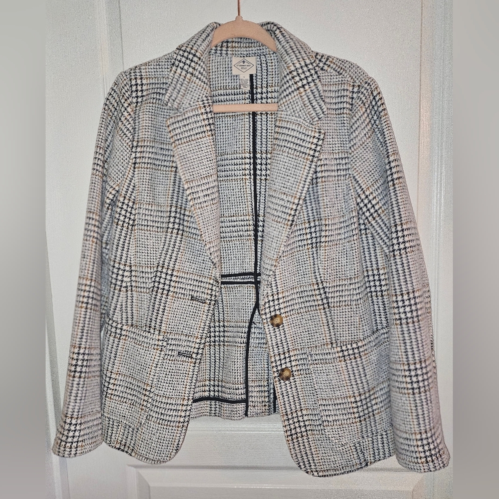 St. John's Bay Black and White Blazer With Brown Detail